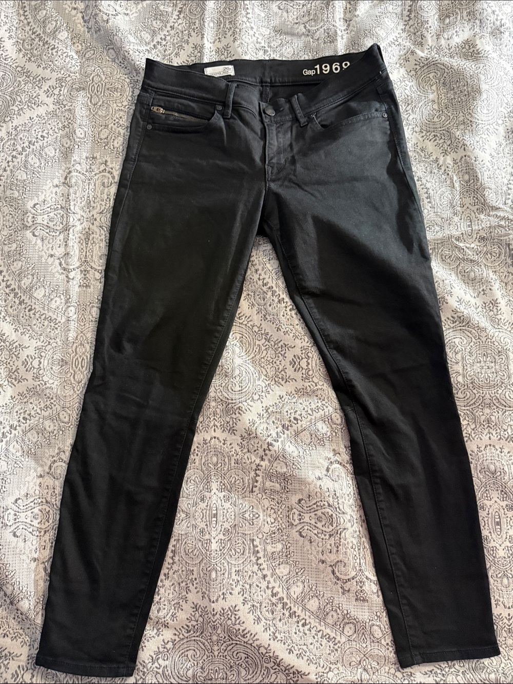 GAP 1969 Black Women's Skinny Legging Jeans with back calf zipper - 26p